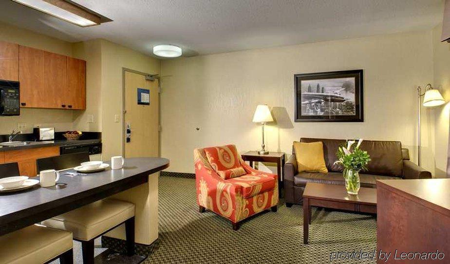Hampton Inn & Suites Lincolnshire Bilik gambar
