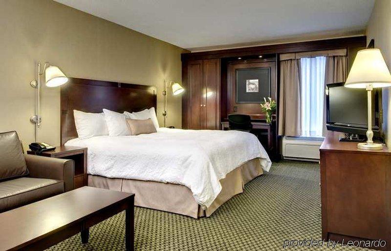 Hampton Inn & Suites Lincolnshire Bilik gambar